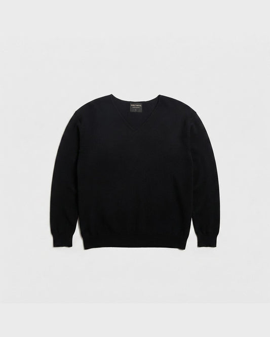 Pull col V SALAMBO noir en laine et cachemire, vu de face, CHEZ NOUS